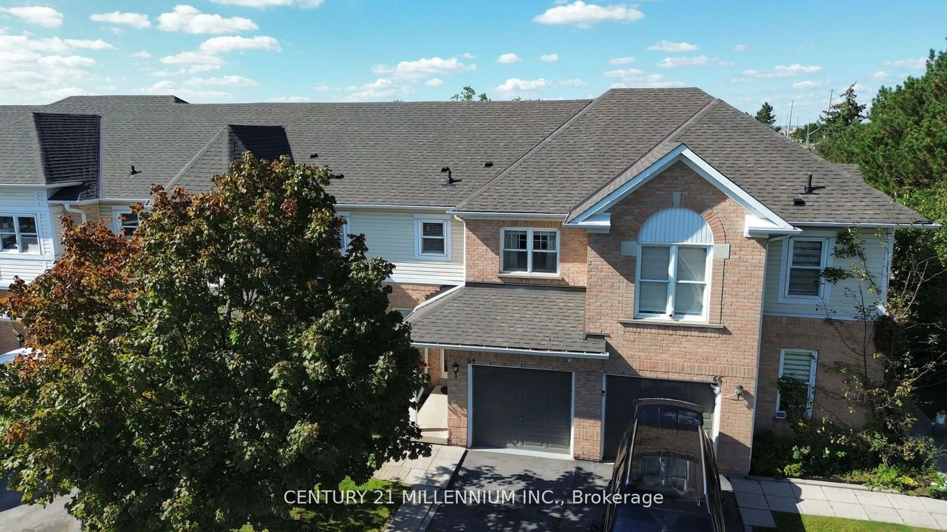 Frontside or backside of a home, the street view for 64 Brisbane Crt #37, Brampton Ontario L6R 1V4