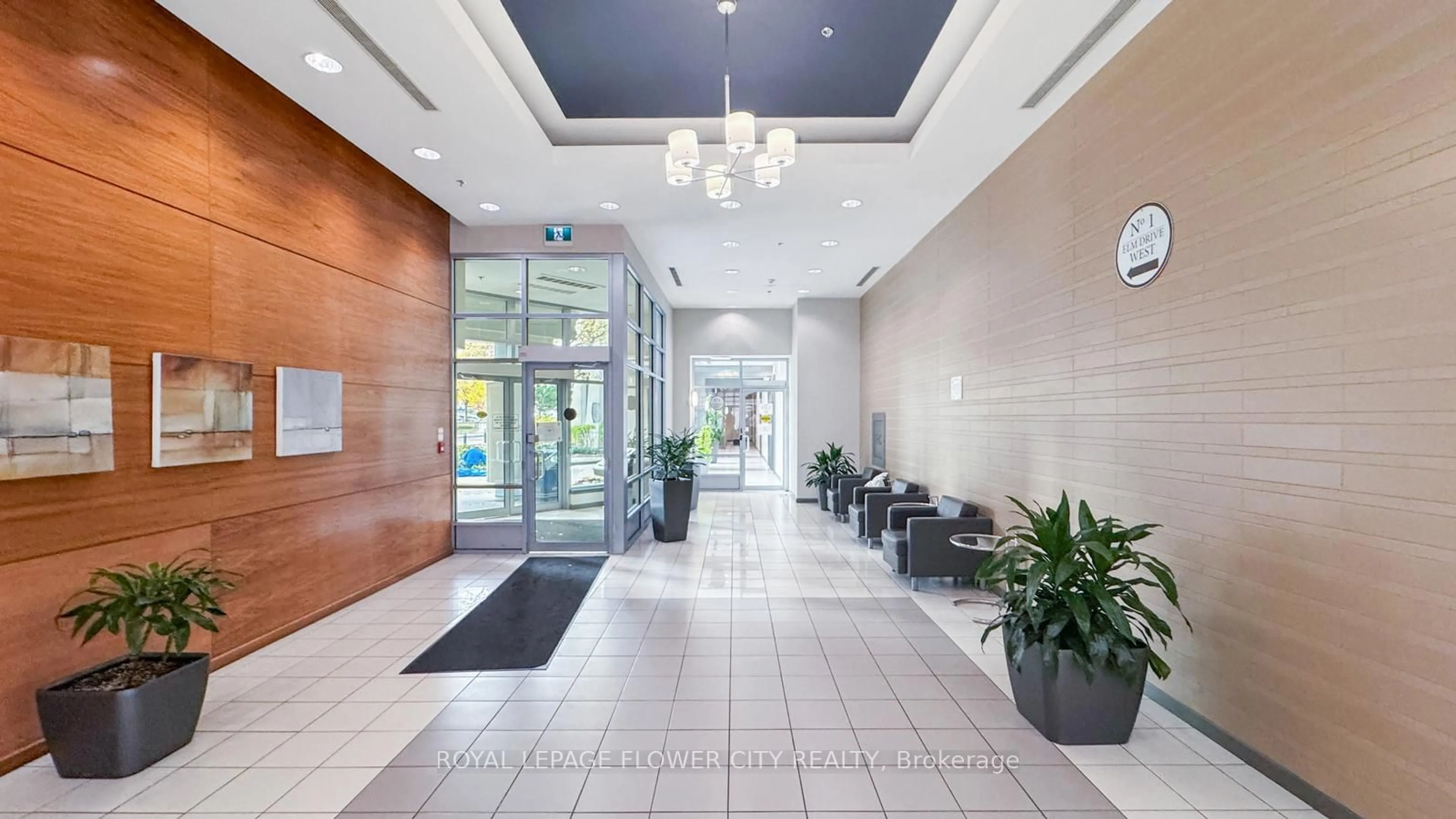 Indoor lobby, ceramic floors for 1 Elm Dr #2309, Mississauga Ontario L5B 4M1