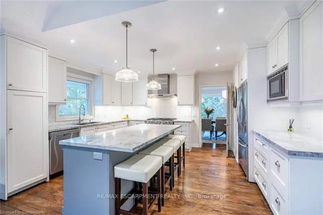 Additional property image - 4306 Lakeshore Rd
