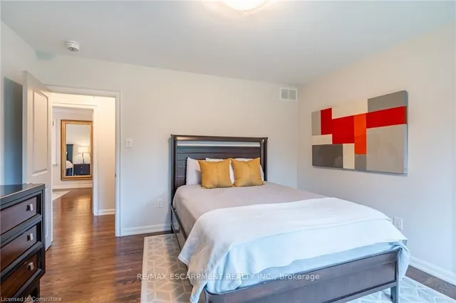 Additional property image - 4306 Lakeshore Rd