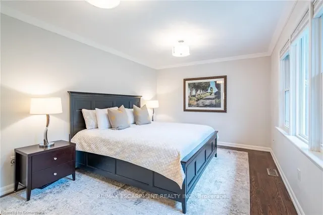 Additional property image - 4306 Lakeshore Rd