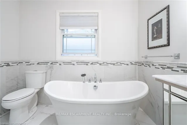 Additional property image - 4306 Lakeshore Rd
