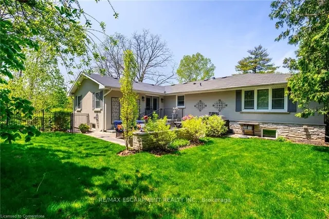 Additional property image - 4306 Lakeshore Rd