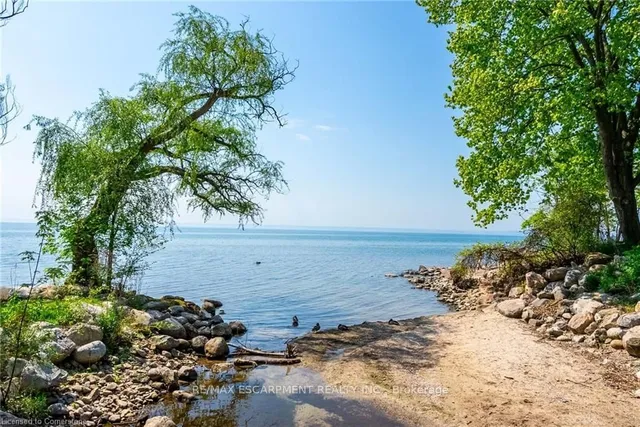 Additional property image - 4306 Lakeshore Rd