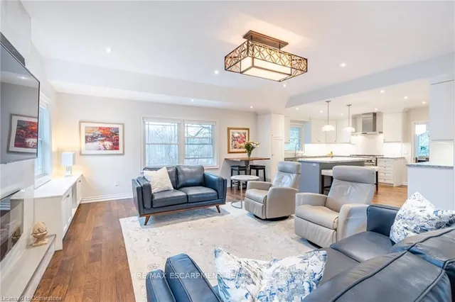 Additional property image - 4306 Lakeshore Rd