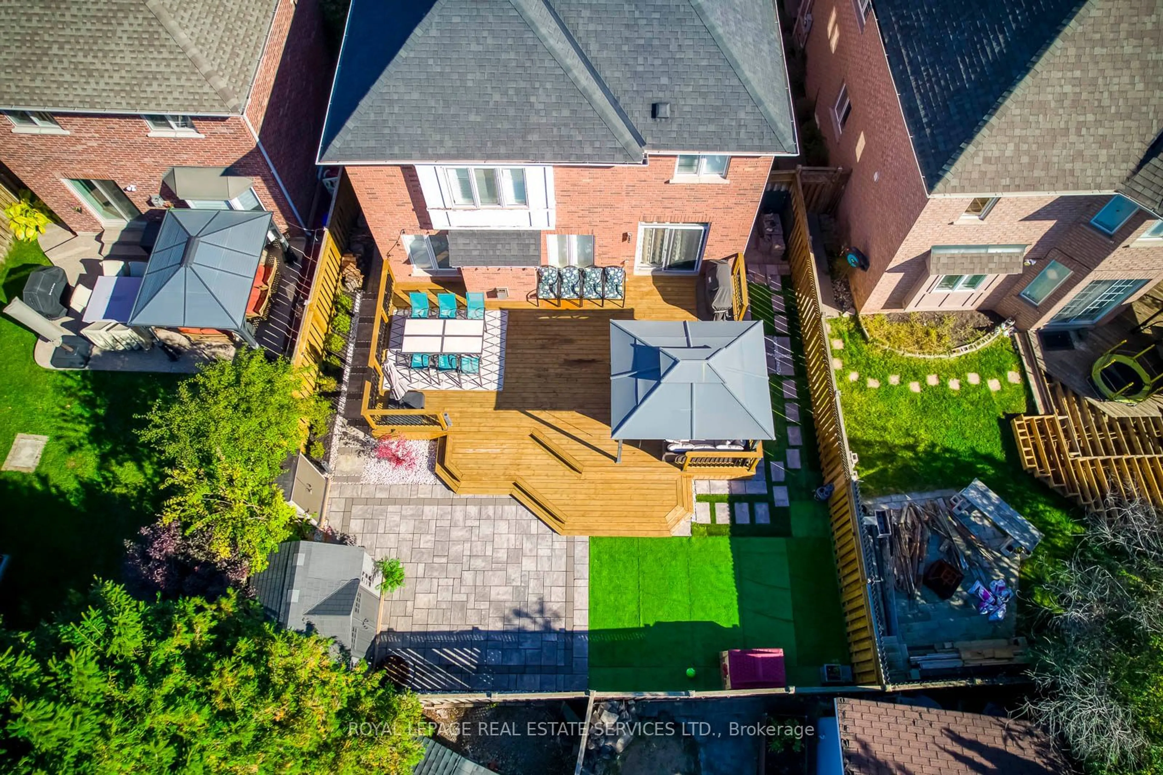 Patio, the fenced backyard for 2484 Logan Ave, Oakville Ontario L6H 6S1