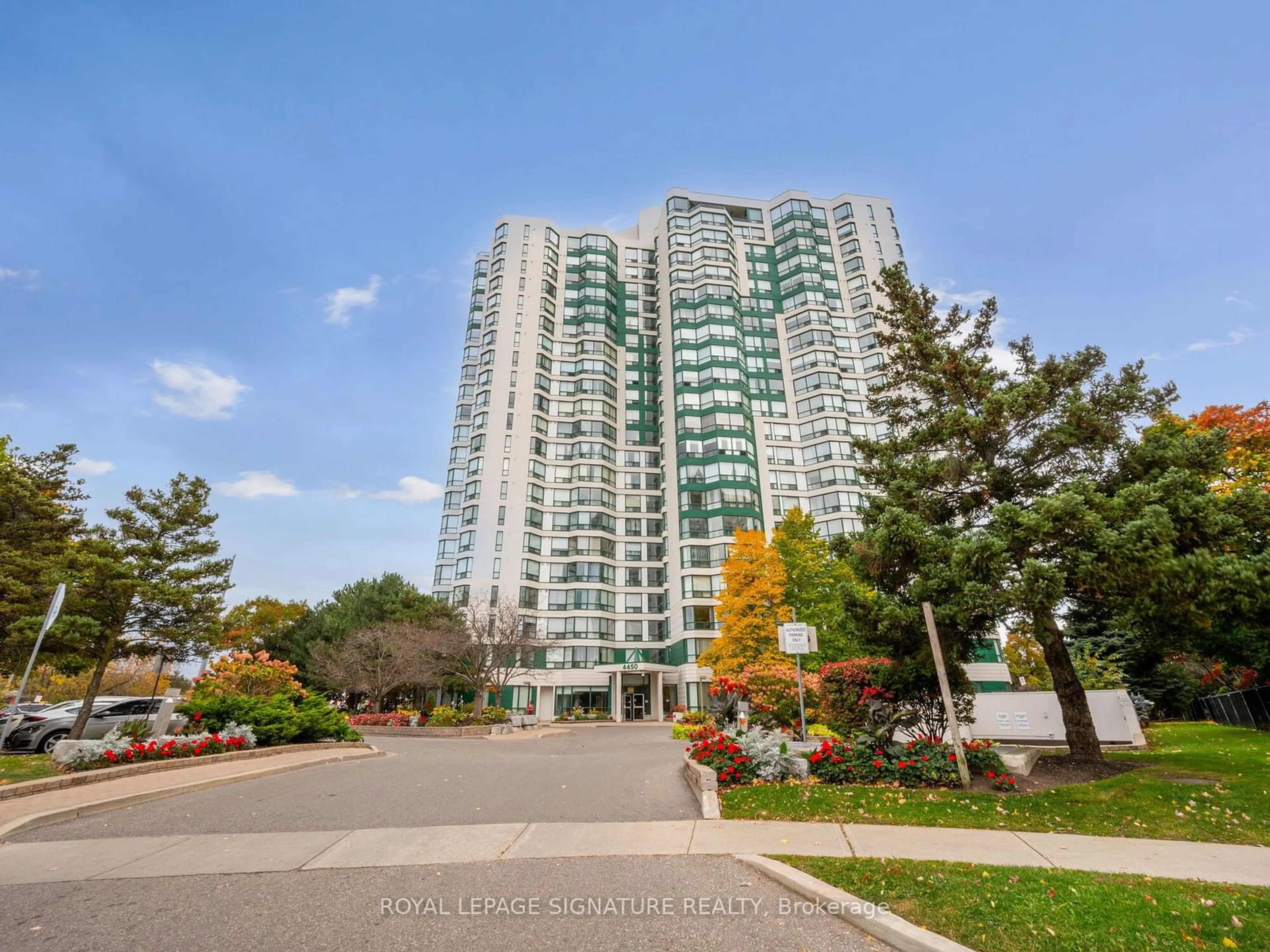 A pic from exterior of the house or condo, the street view for 4450 Tucana Crt #1006, Mississauga Ontario L5R 3R4