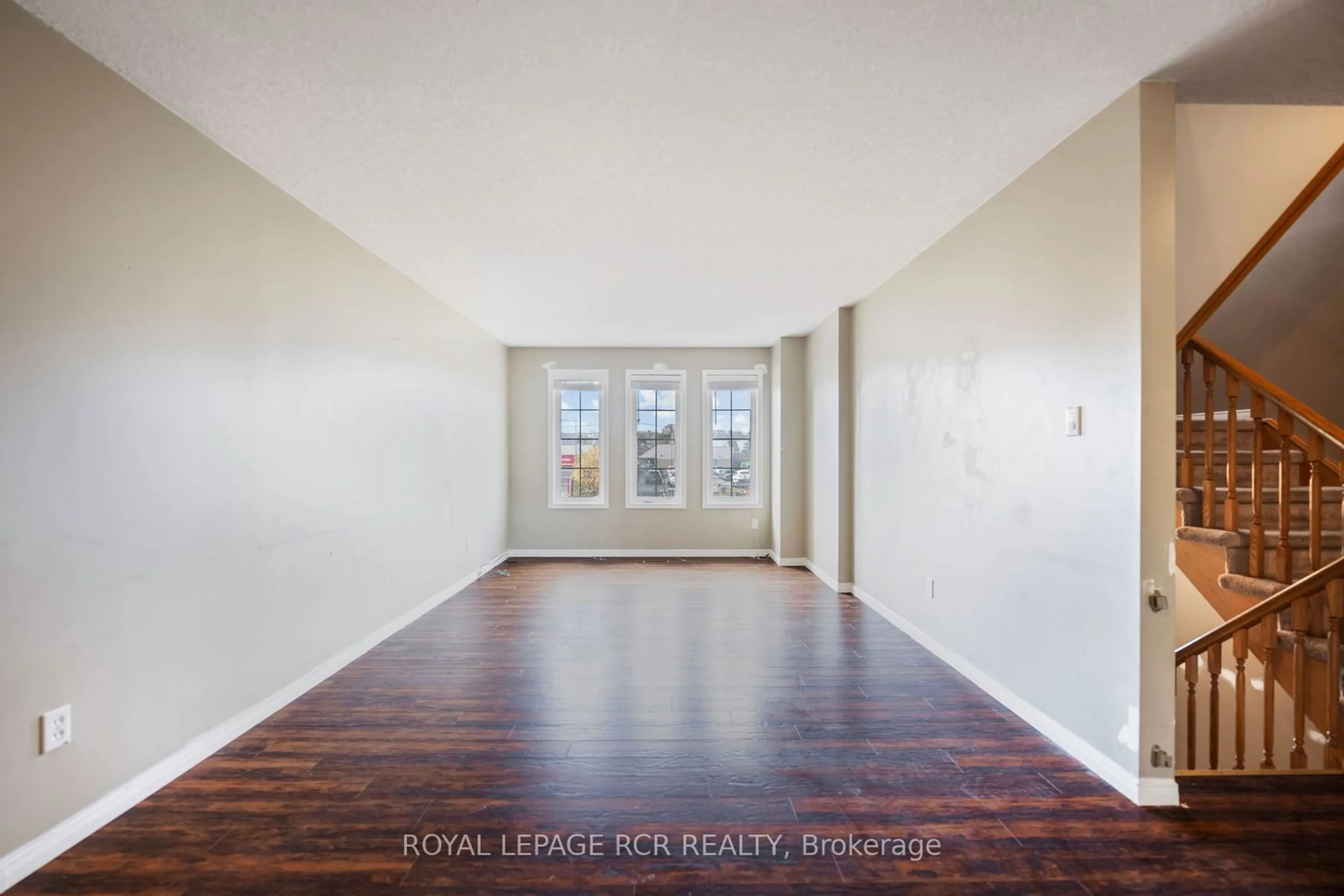 A pic of a room, wood floors for 4A Sherbourne St, Orangeville Ontario L9W 2A6