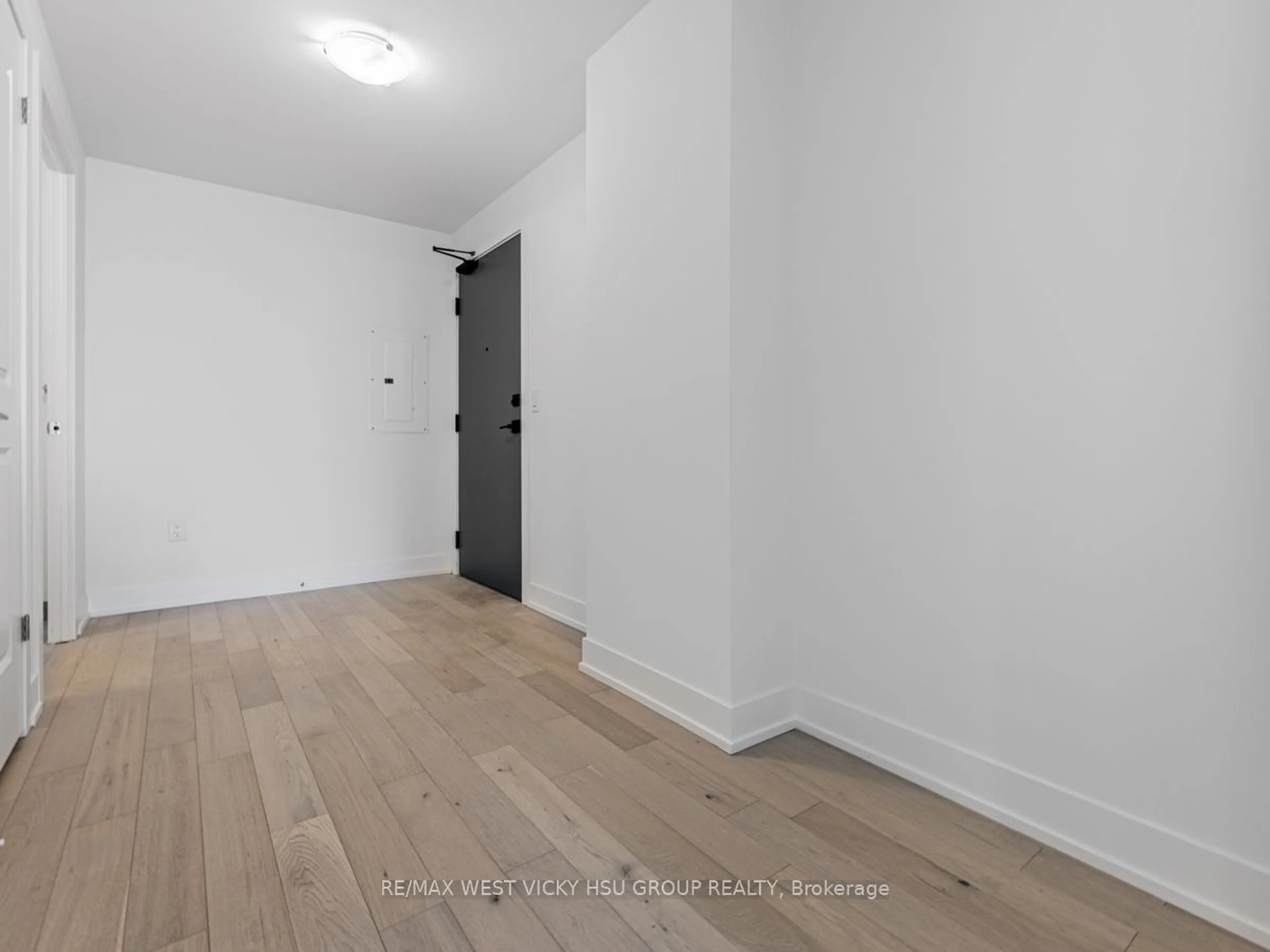 A pic of a room, not visible floor for 1063 Douglas McCurdy Comm Circ #1004, Mississauga Ontario L5G 0C5