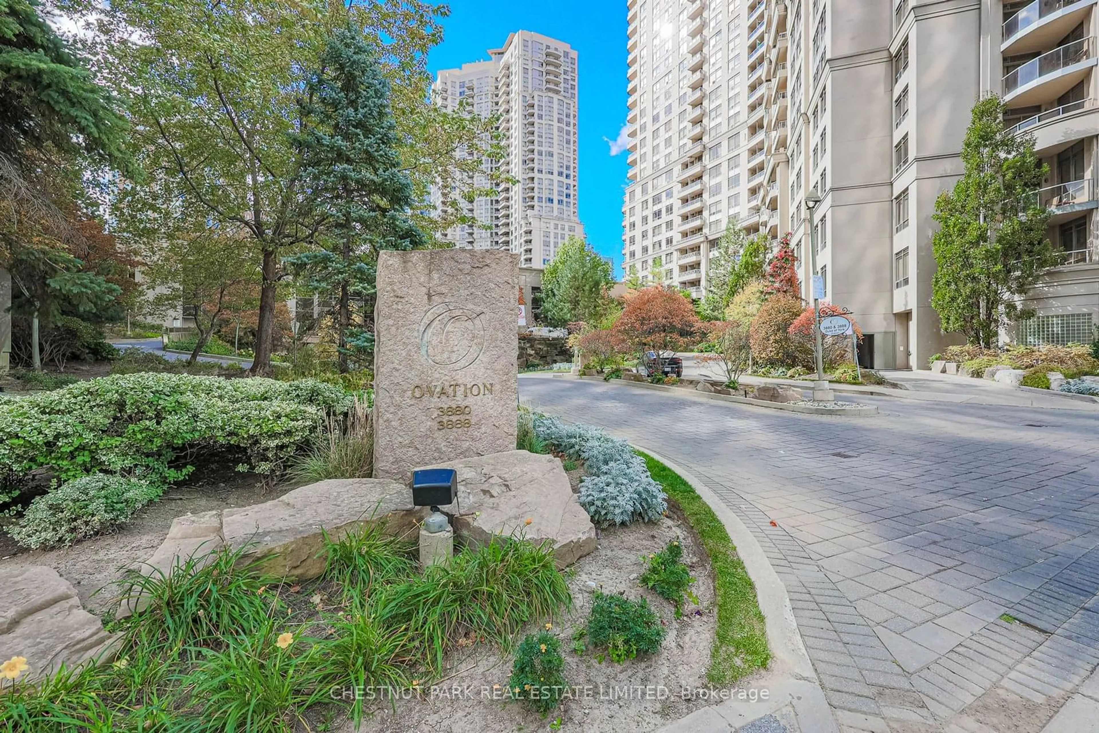 A pic from exterior of the house or condo, the street view for 3880 Duke of York Blvd #207, Mississauga Ontario L5B 4M7