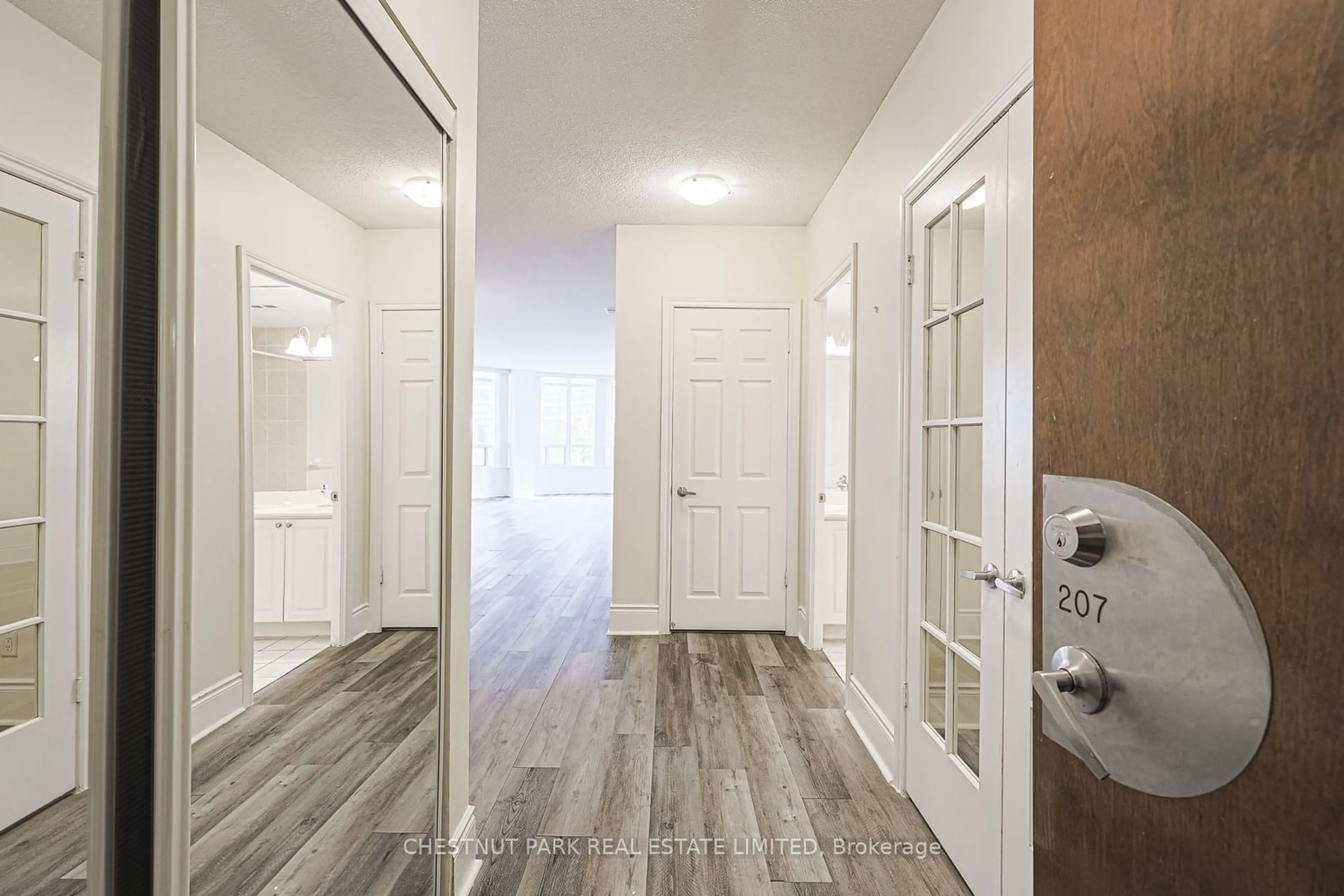 Indoor entryway, wood floors for 3880 Duke of York Blvd #207, Mississauga Ontario L5B 4M7