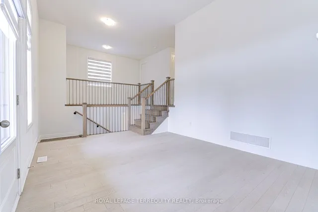 Additional property image - 945 Chestnut Hts