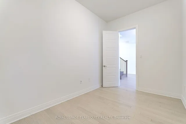 Additional property image - 945 Chestnut Hts