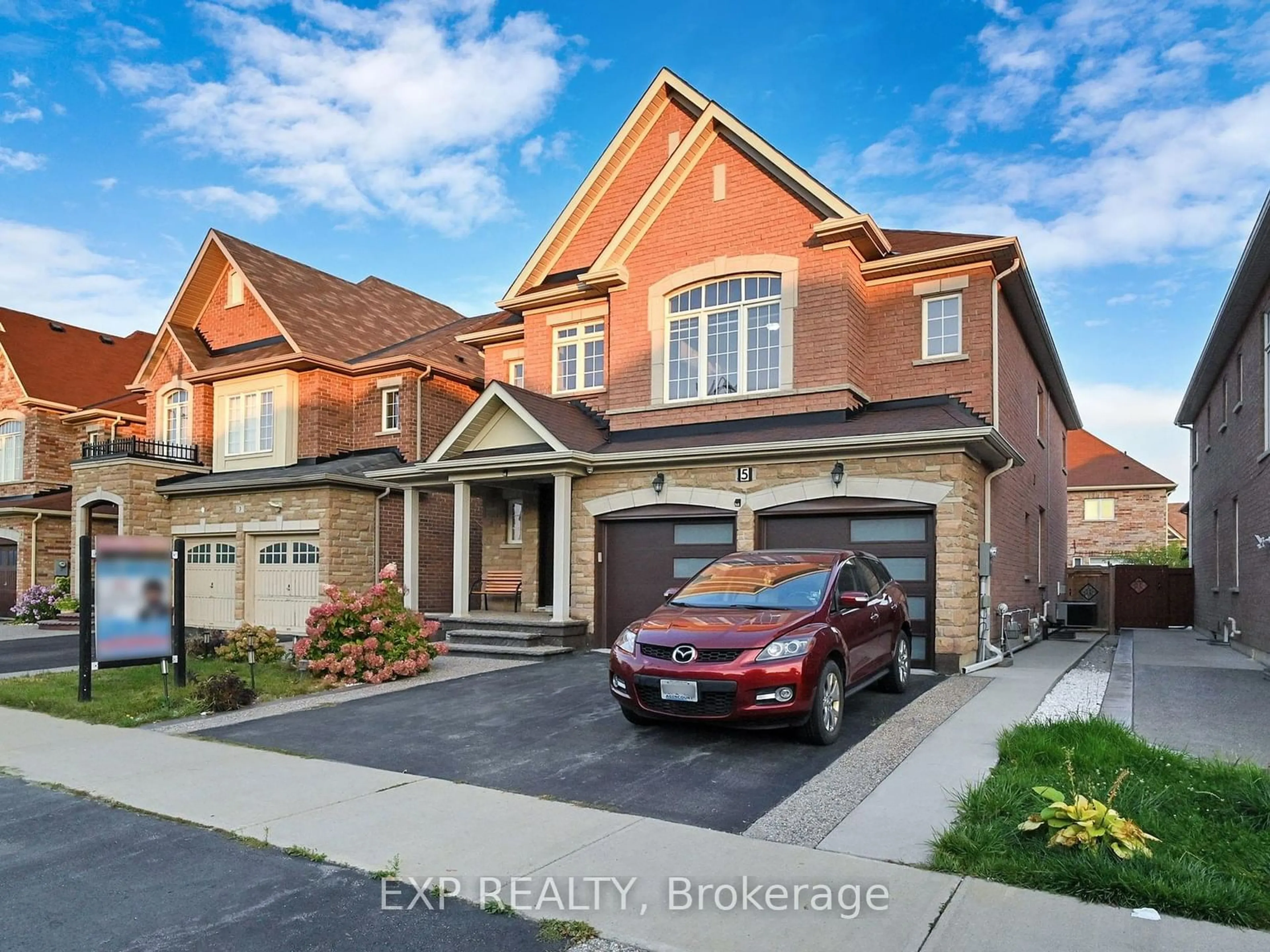 Frontside or backside of a home, the street view for 5 Ricardo Rd, Brampton Ontario L6P 2X3