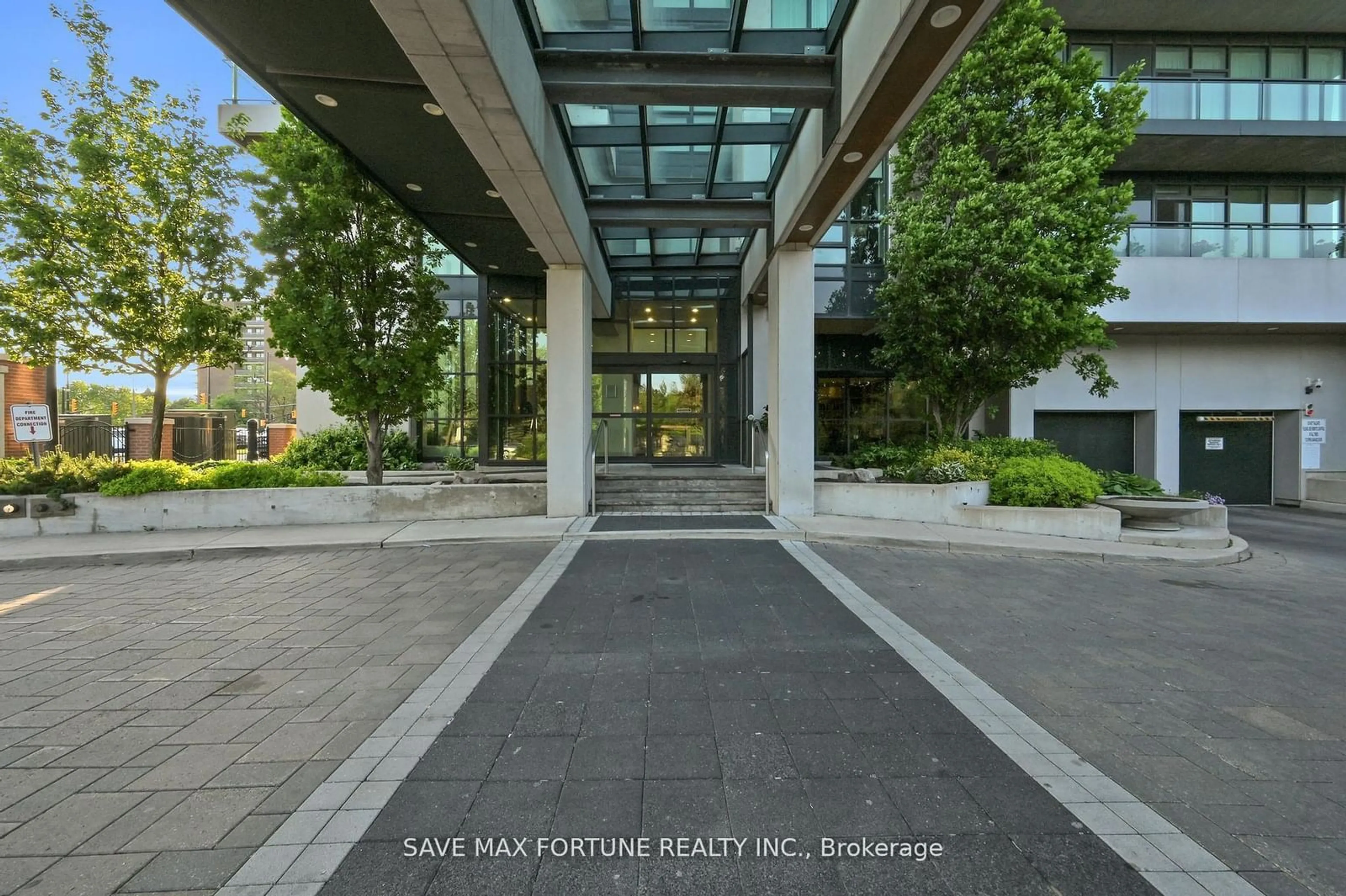 Indoor foyer, unknown floor for 100 John St #2109, Brampton Ontario L6W 0A8