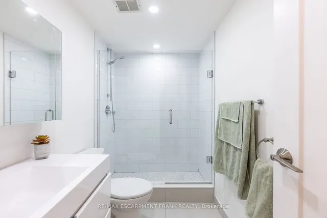 Additional property image - 45 Southport St Unit 212