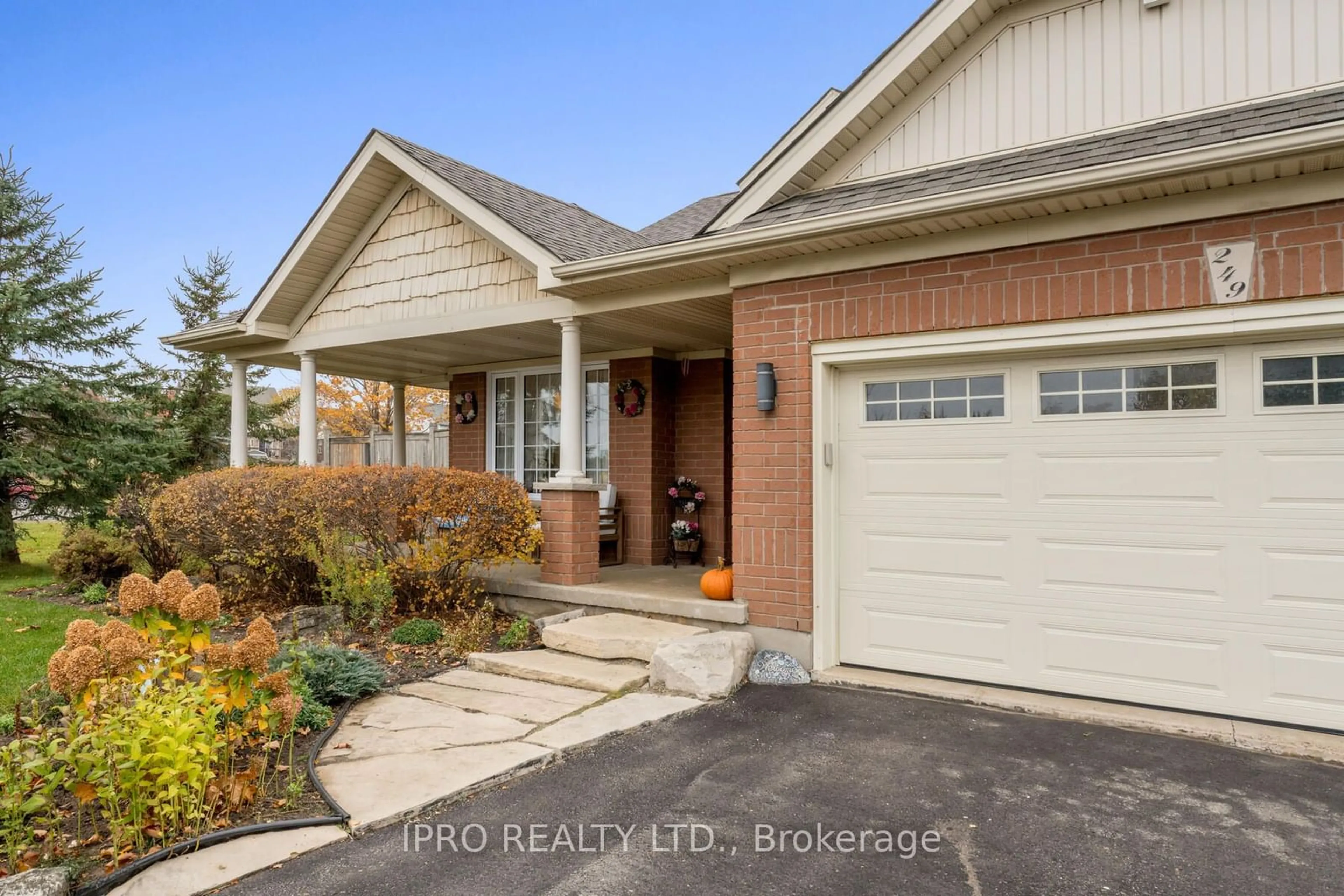 Frontside or backside of a home, cottage for 249 Montgomery Blvd, Orangeville Ontario L9W 5H2