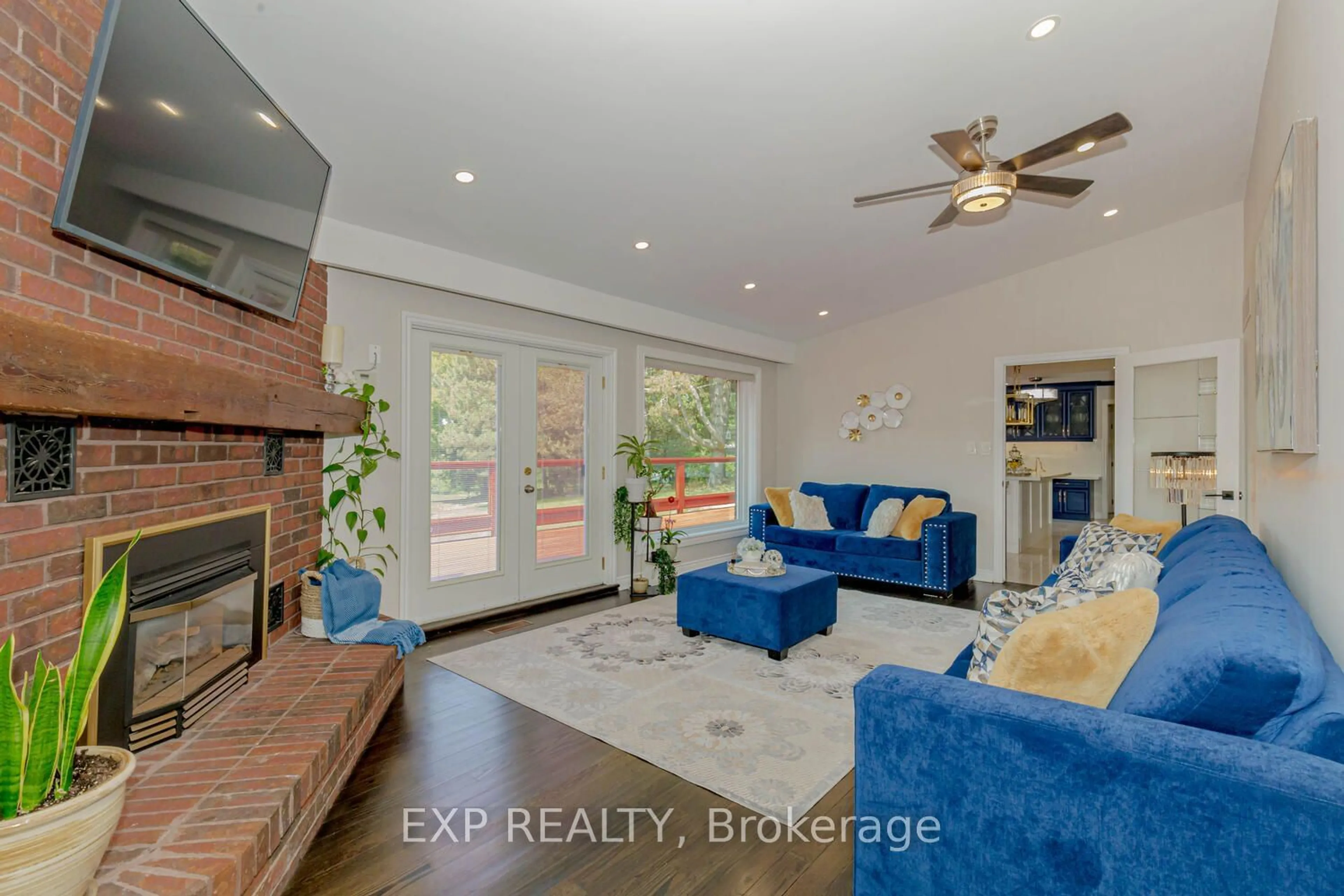 Living room, wood floors for 16786 Mount Wolfe Rd, Caledon Ontario L7E 3P1