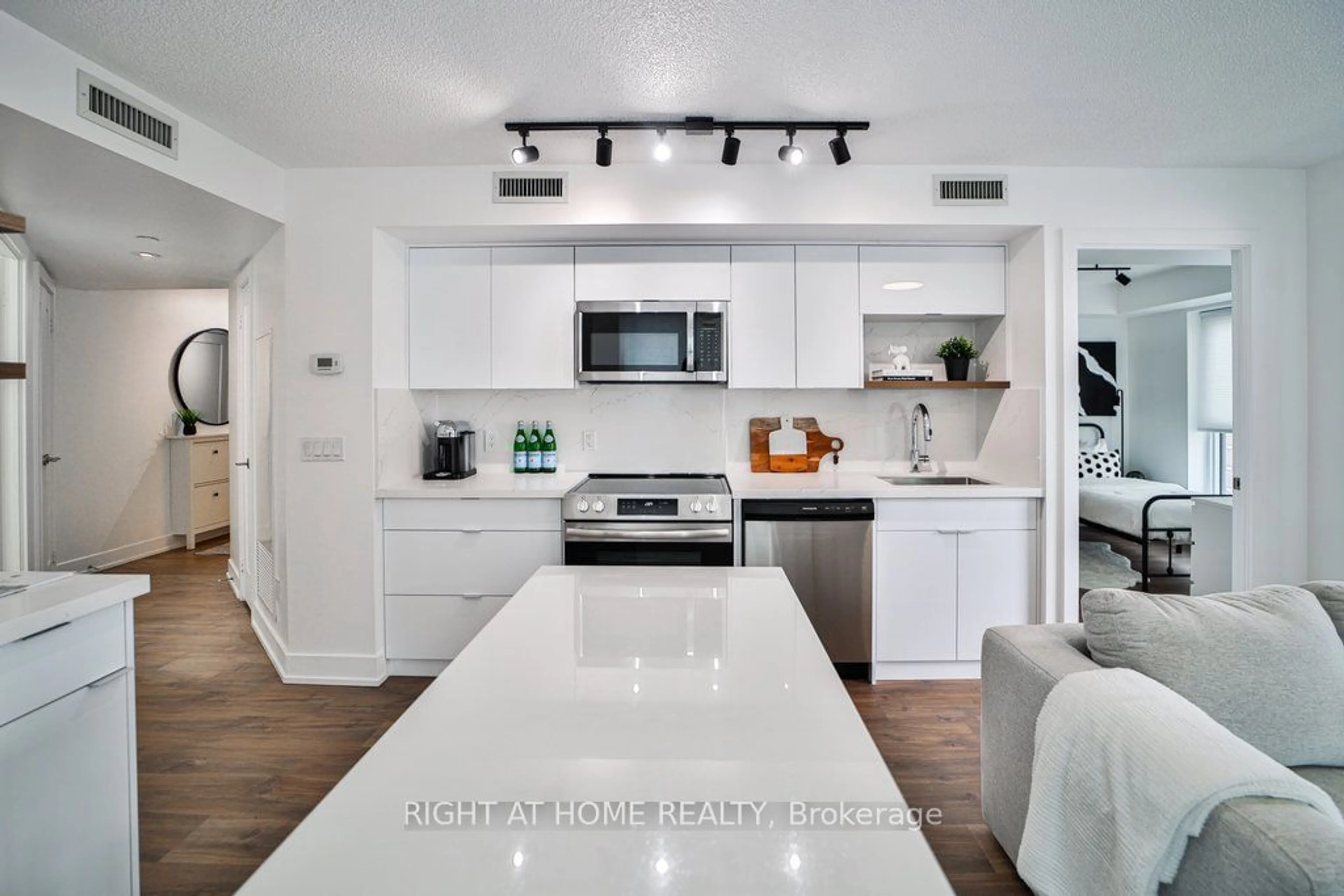 Contemporary kitchen, wood floors, cottage for 7 Mabelle Ave #1404, Toronto Ontario M9A 0C9