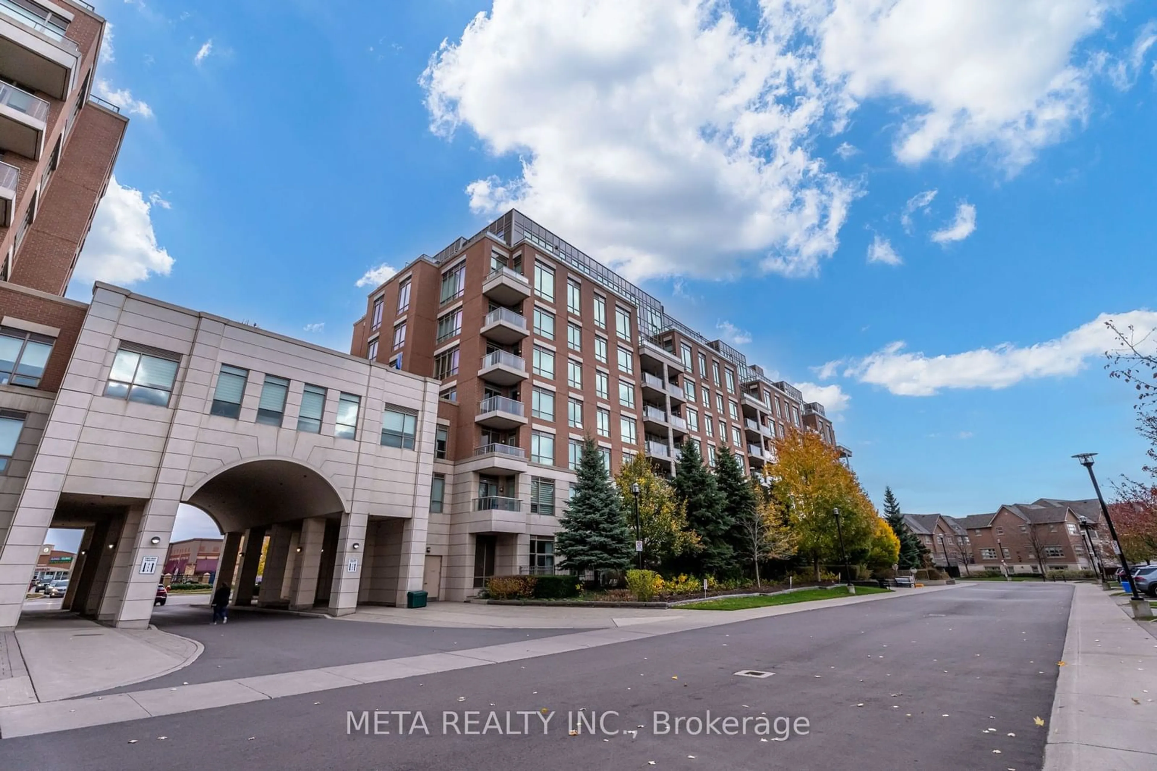 A pic from exterior of the house or condo, the front or back of building for 2470 Prince Michael Dr #615, Oakville Ontario L6H 0G9