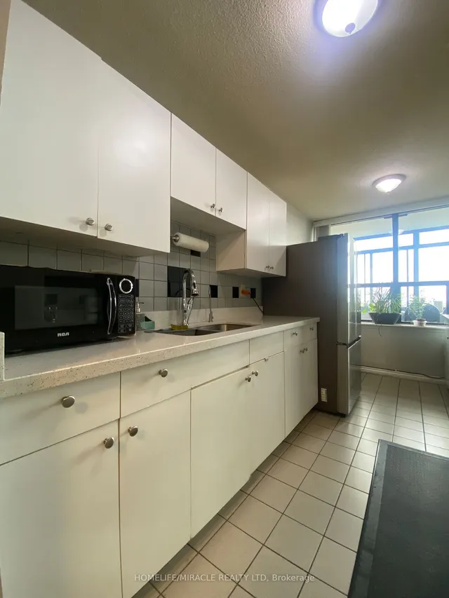 Additional property image - 18 Knightsbridge Rd Unit 903