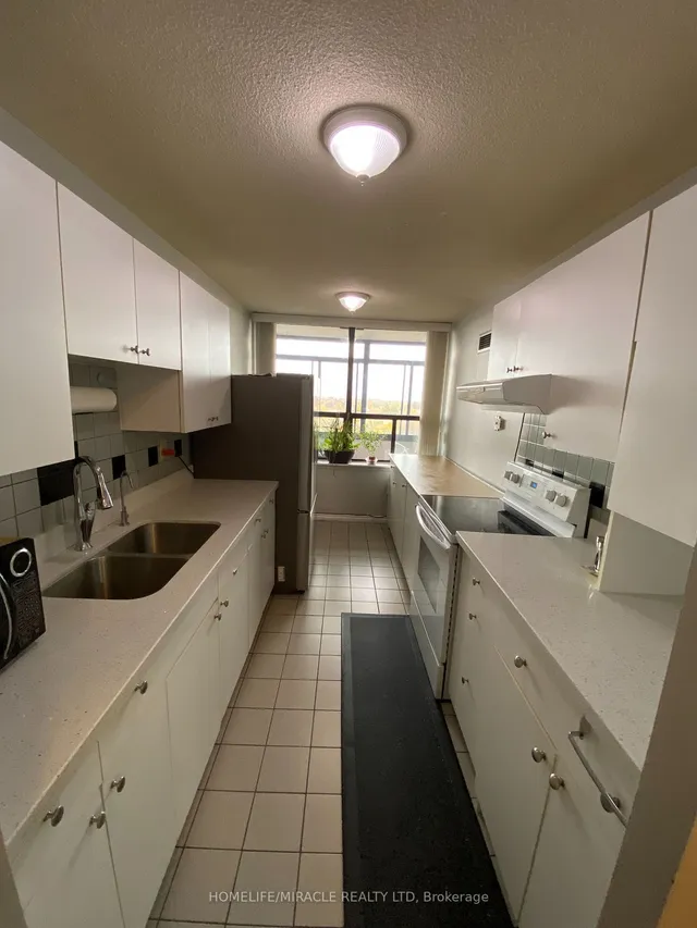 Additional property image - 18 Knightsbridge Rd Unit 903