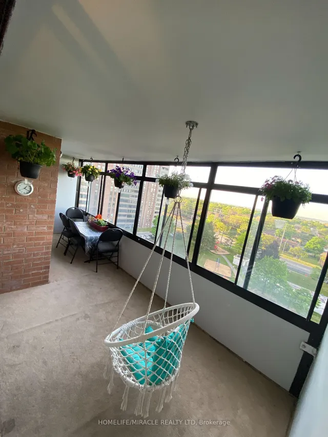 Additional property image - 18 Knightsbridge Rd Unit 903