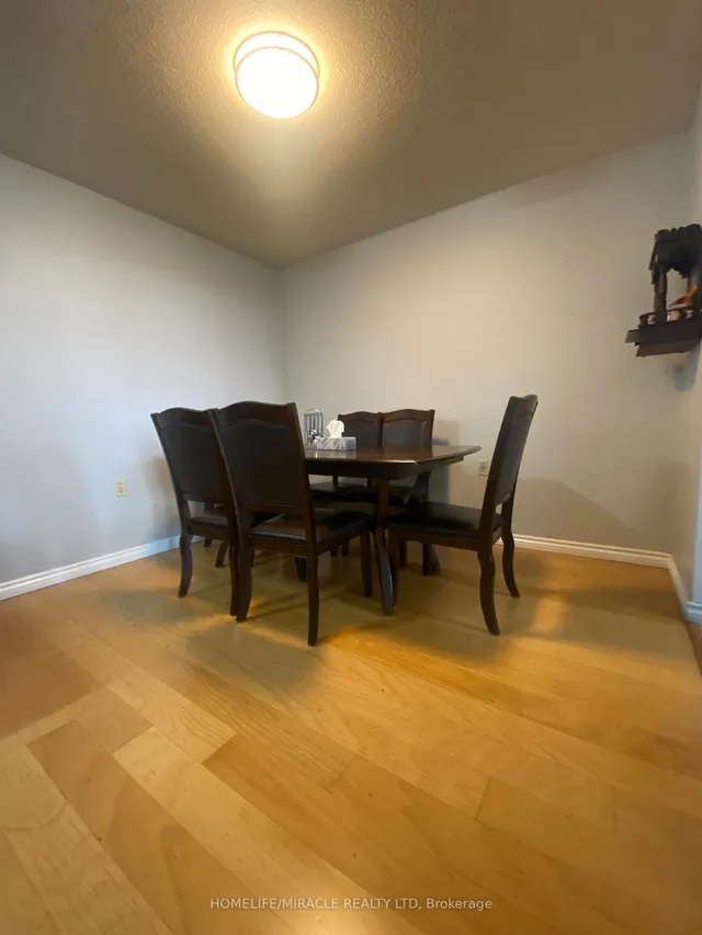 Additional property image - 18 Knightsbridge Rd Unit 903
