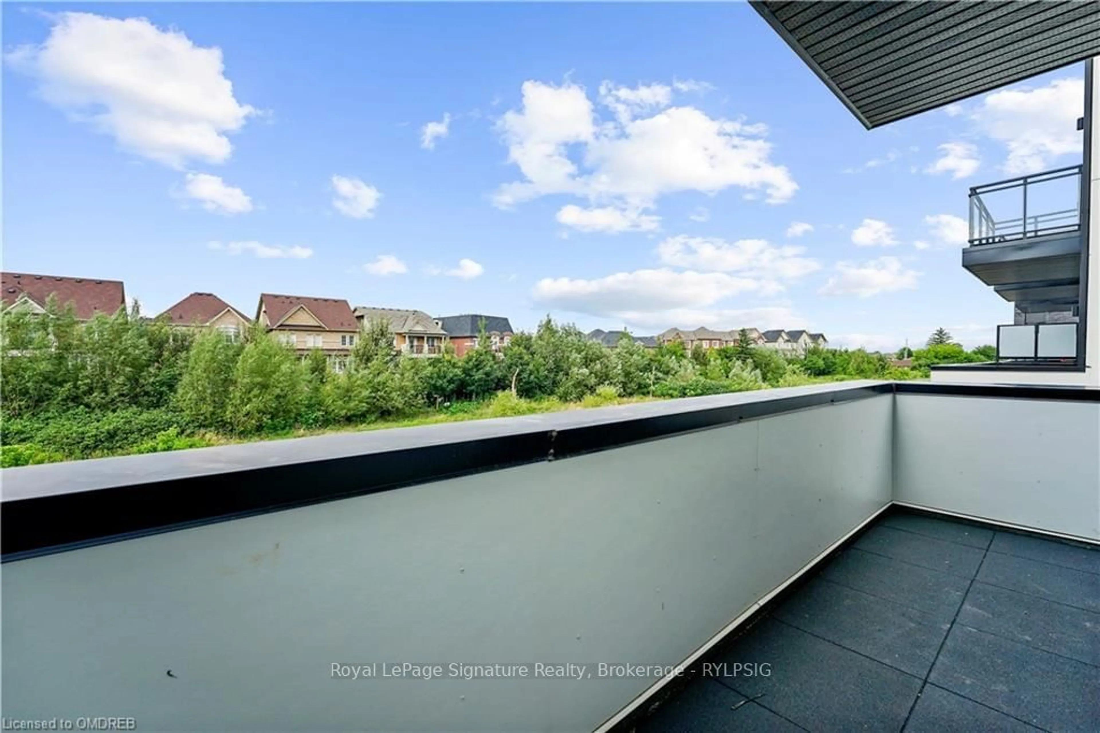 Balcony in the apartment, the street view for 3047 TRAILSIDE Dr, Oakville Ontario L6M 4M2