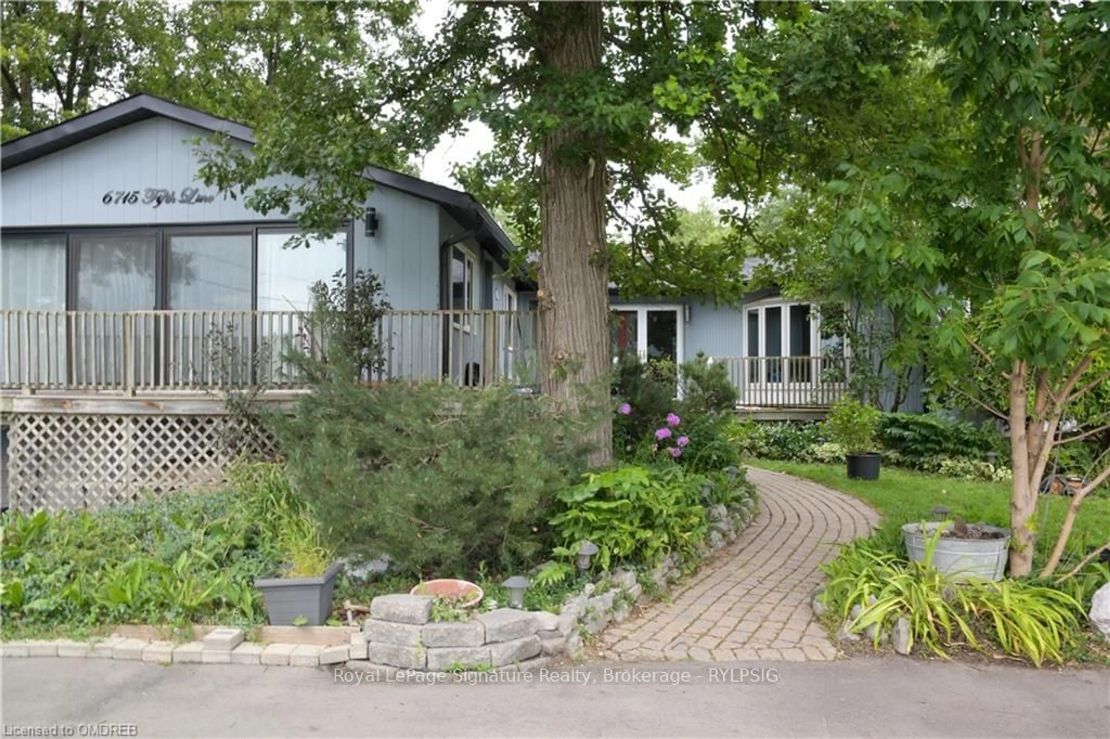 Frontside or backside of a home, cottage for 6715 5 Line, Milton Ontario L9E 0E9