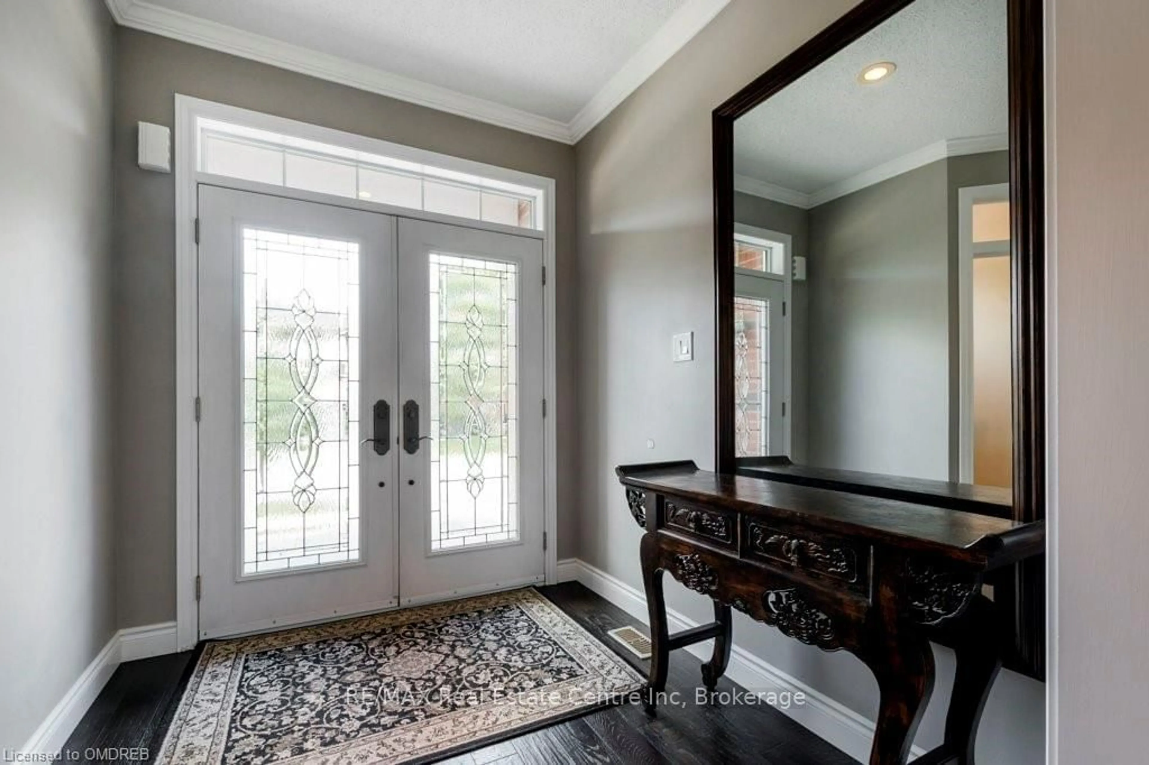 Indoor entryway, wood floors for 369 POTTS Terr, Milton Ontario L9T 0X5