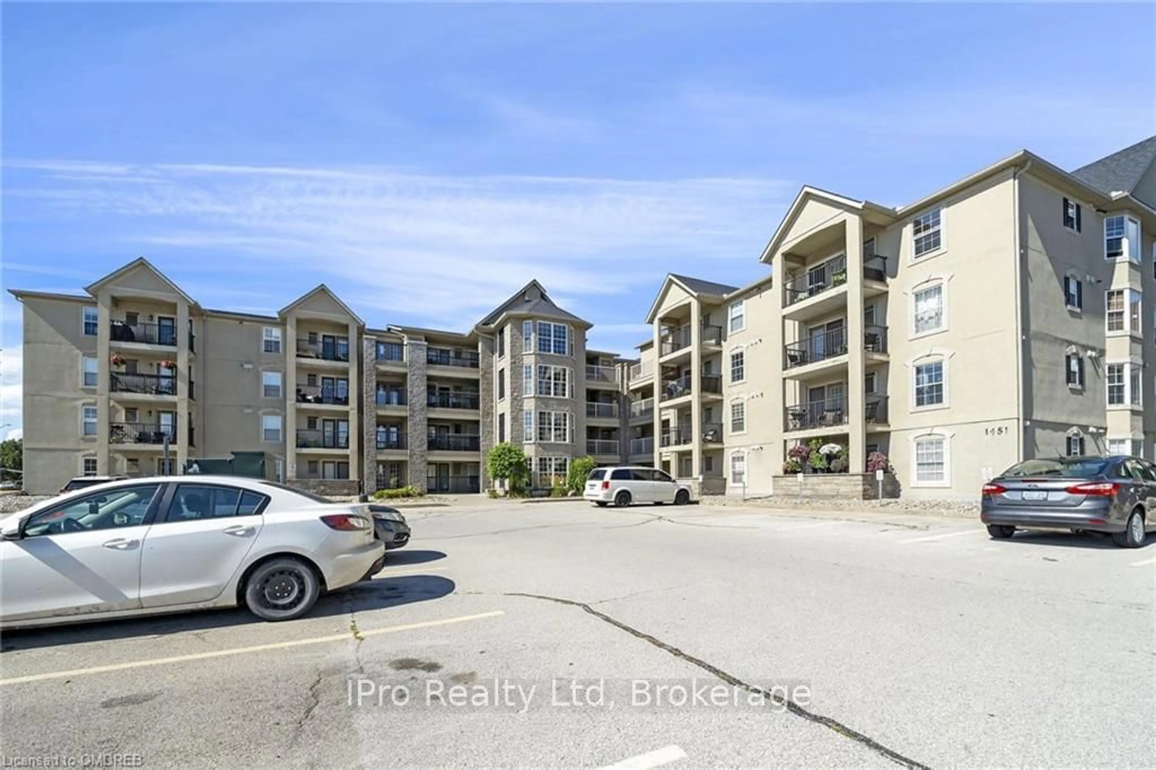 A pic from exterior of the house or condo, the street view for 1451 WALKER'S Line #314, Burlington Ontario L7M 4P1