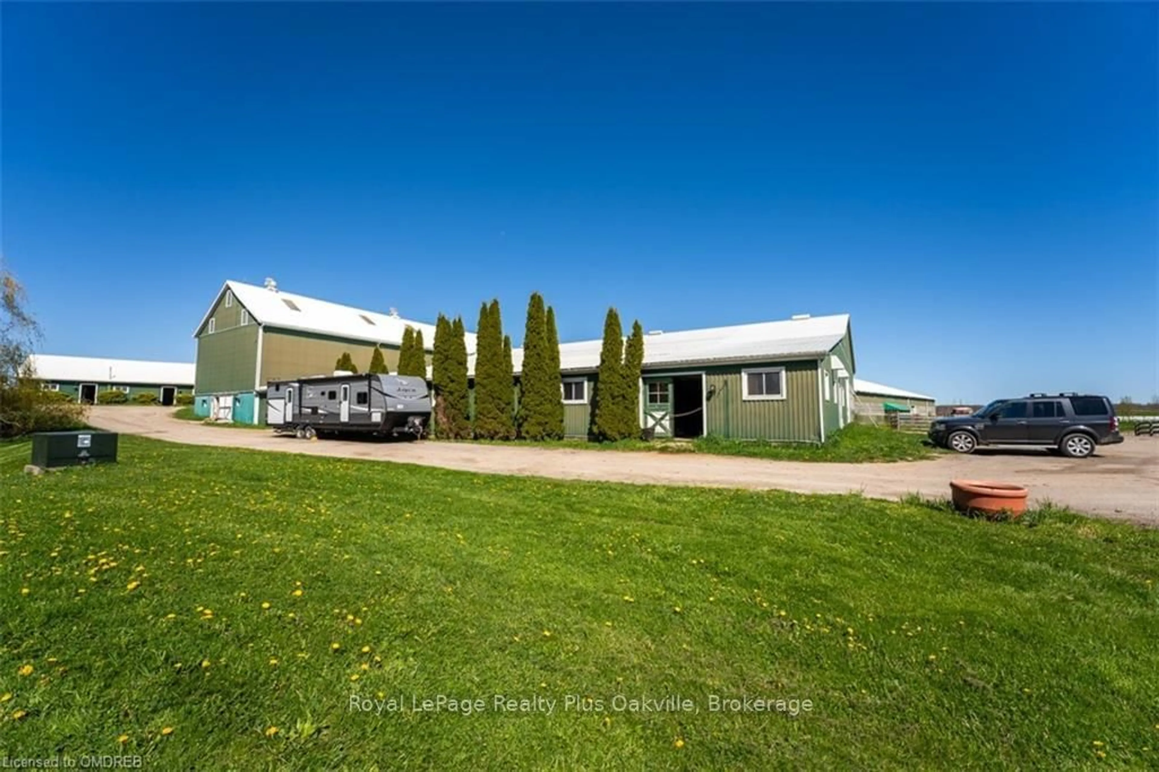 Frontside or backside of a home, cottage for 5244 #1 SIDEROAD - R.R. #6, Burlington Ontario L9T 2Y1