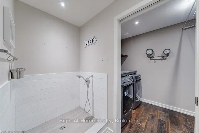 Additional image 14 of 868 DANFORTH Pl
