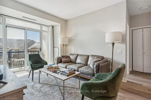 Additional property image - 216 OAK PARK BLVD Blvd Unit 302