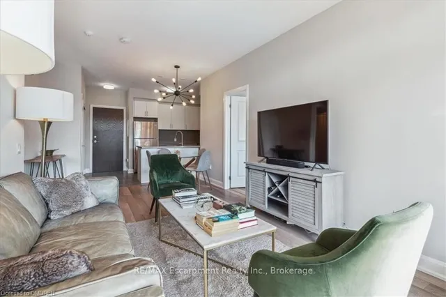 Additional property image - 216 OAK PARK BLVD Blvd Unit 302