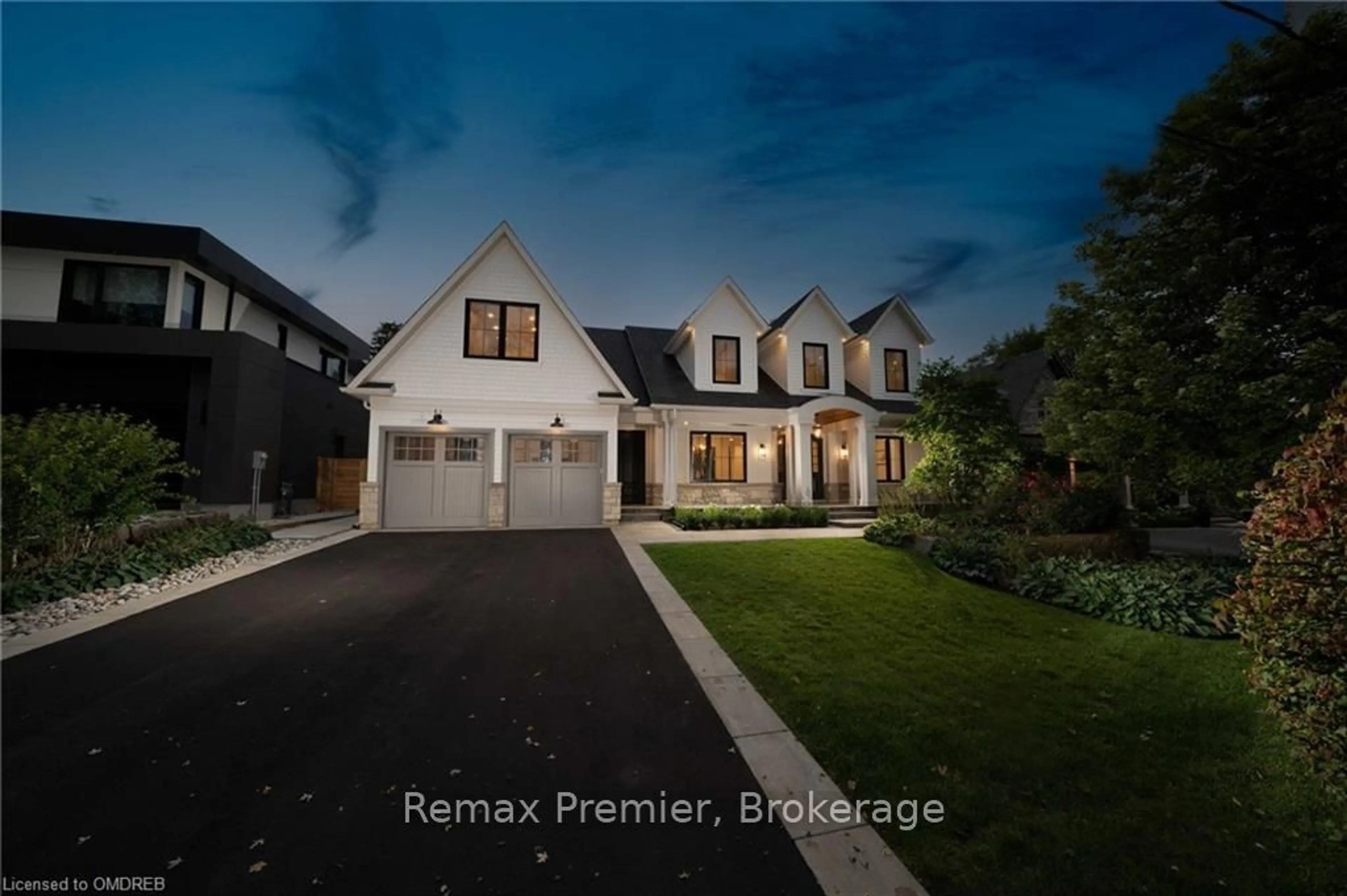 Frontside or backside of a home, cottage for 24 BELVEDERE Dr, Oakville Ontario L6L 4B6