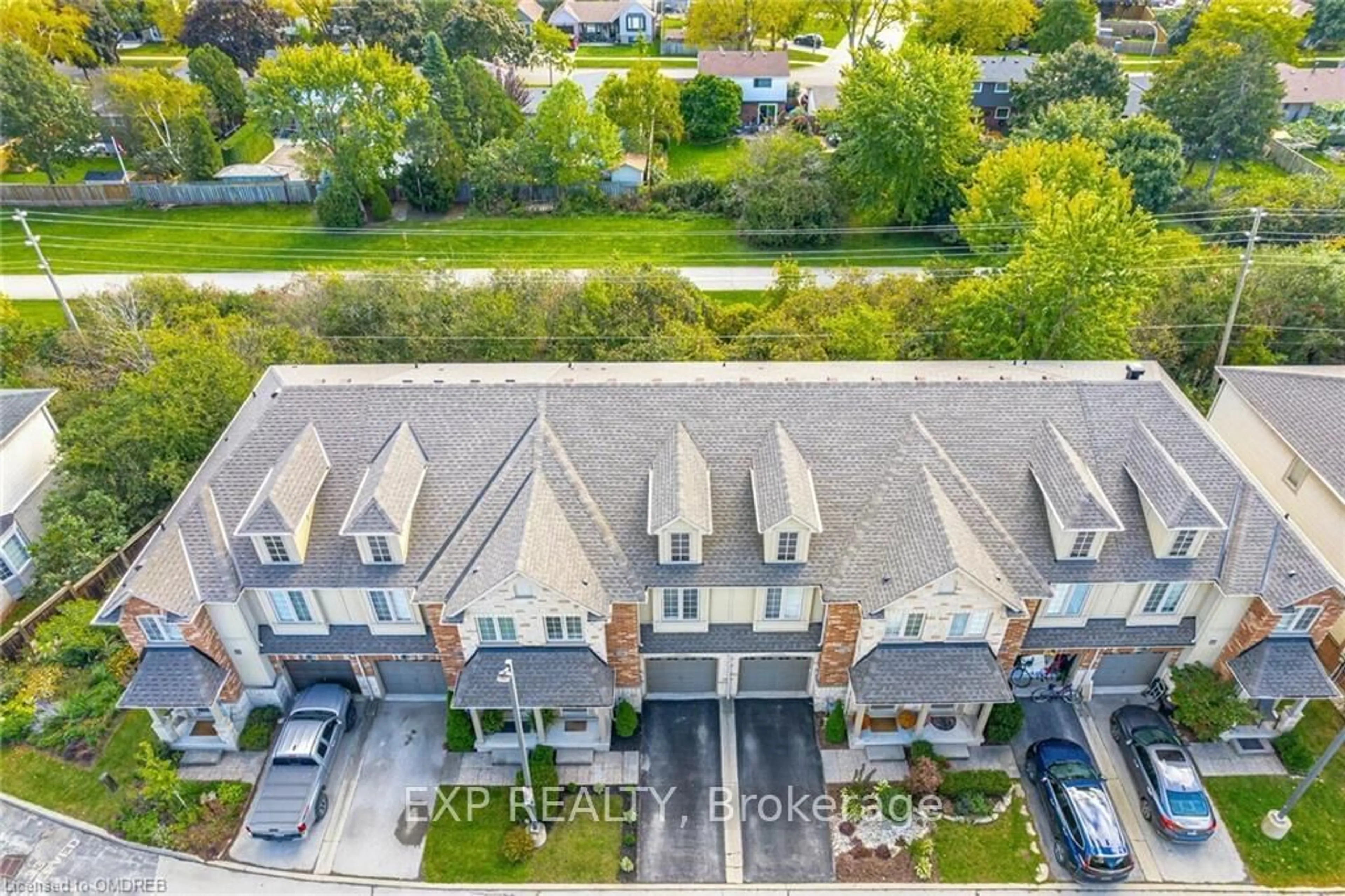 A pic from exterior of the house or condo, the street view for 5064 MERCER, Burlington Ontario L7L 0A4