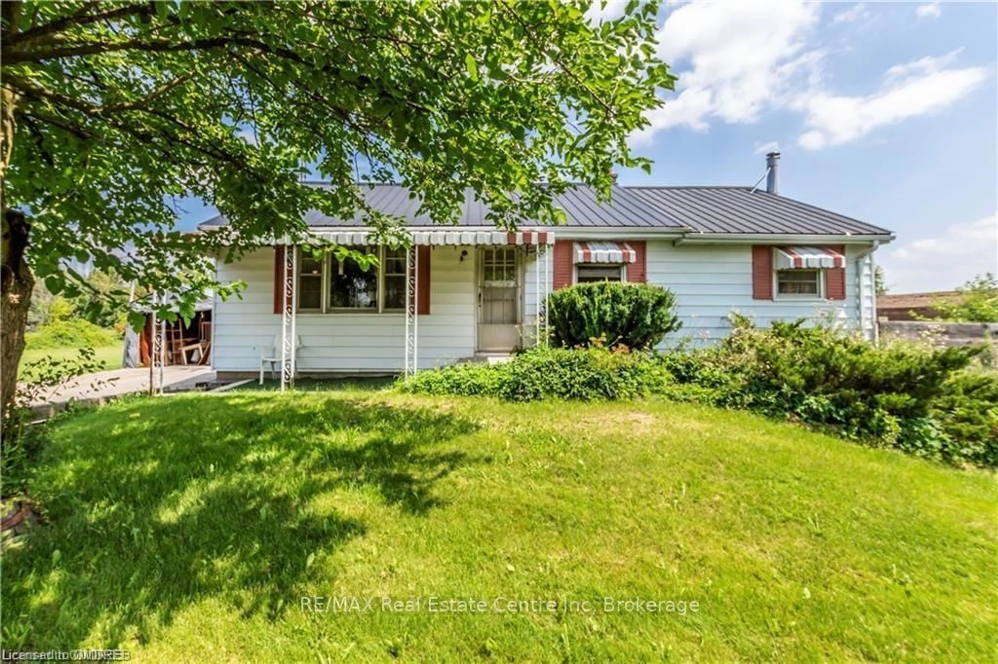 Frontside or backside of a home, cottage for 5741 BELL SCHOOL Line, Milton Ontario L9T 2Y1