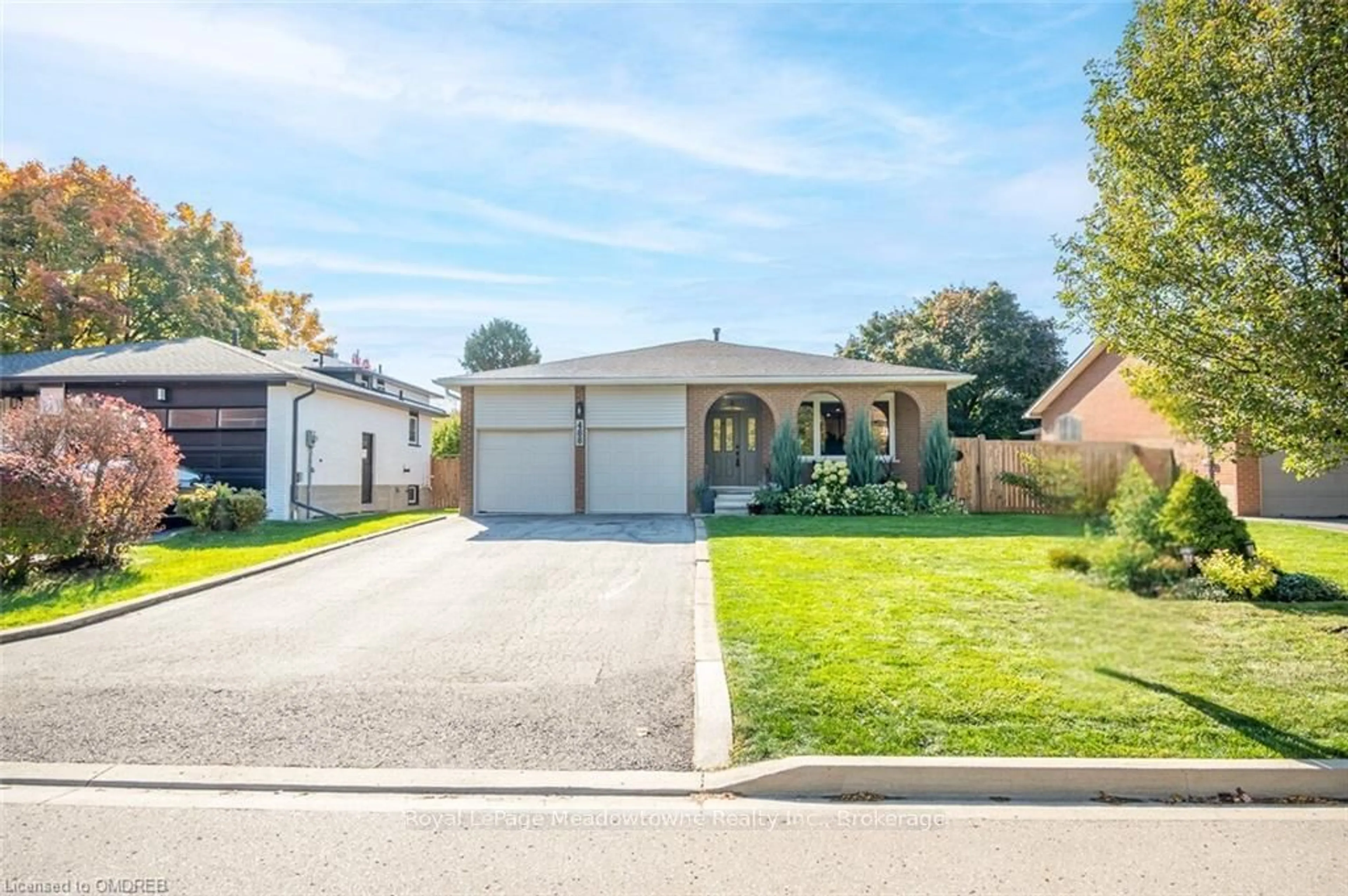 Frontside or backside of a home, the street view for 488 VALLEYVIEW Cres, Milton Ontario L9T 3L2