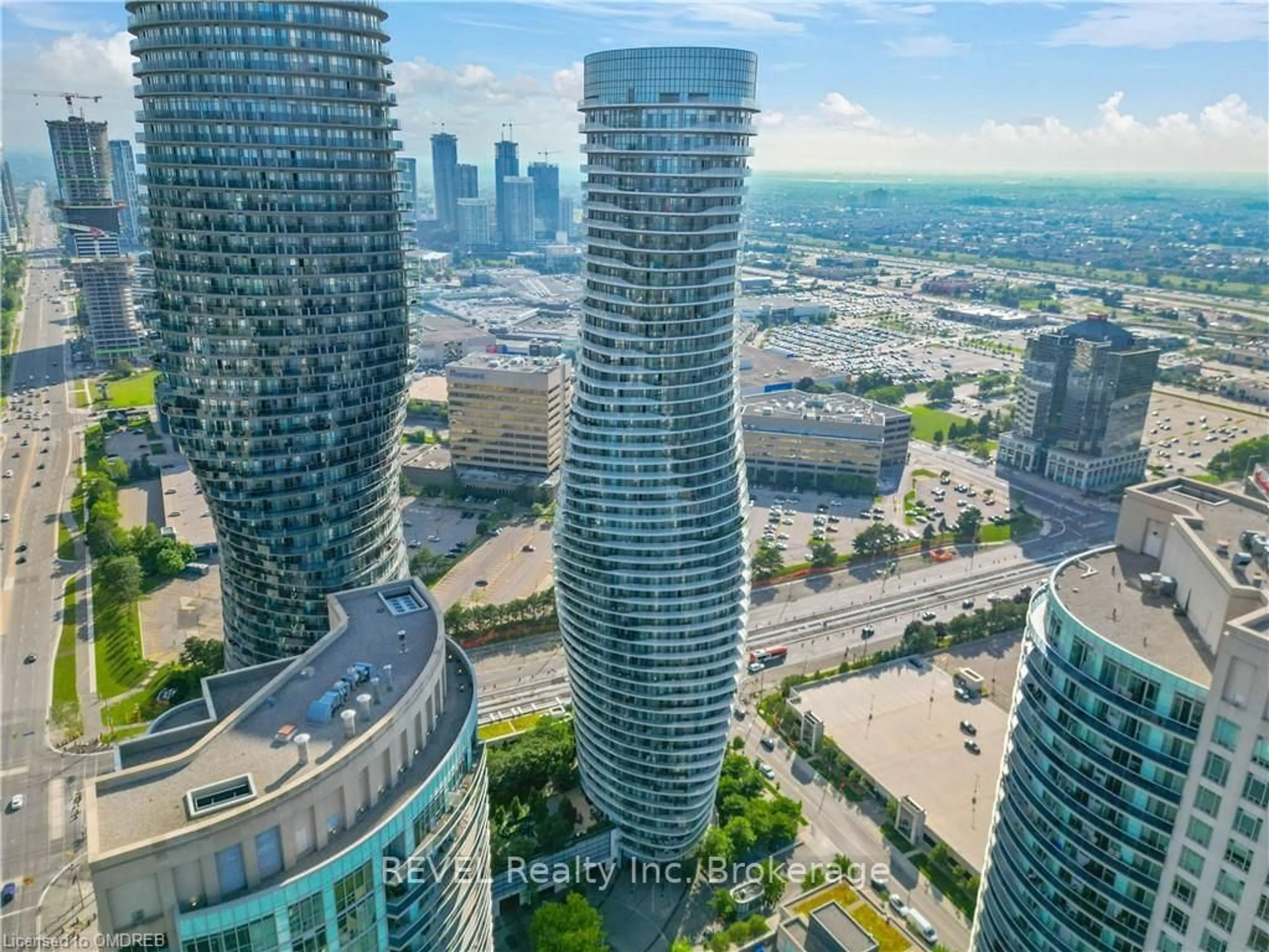 A pic from exterior of the house or condo, the view of city buildings for 50 ABSOLUTE Ave #PH3 - 5, Mississauga Ontario L4Z 0A8