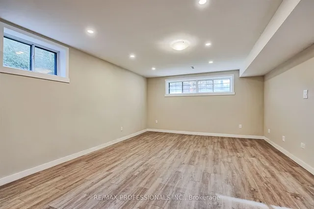 Additional property image - 16 Muskoka Ave
