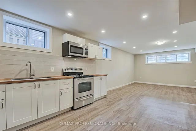 Additional property image - 16 Muskoka Ave