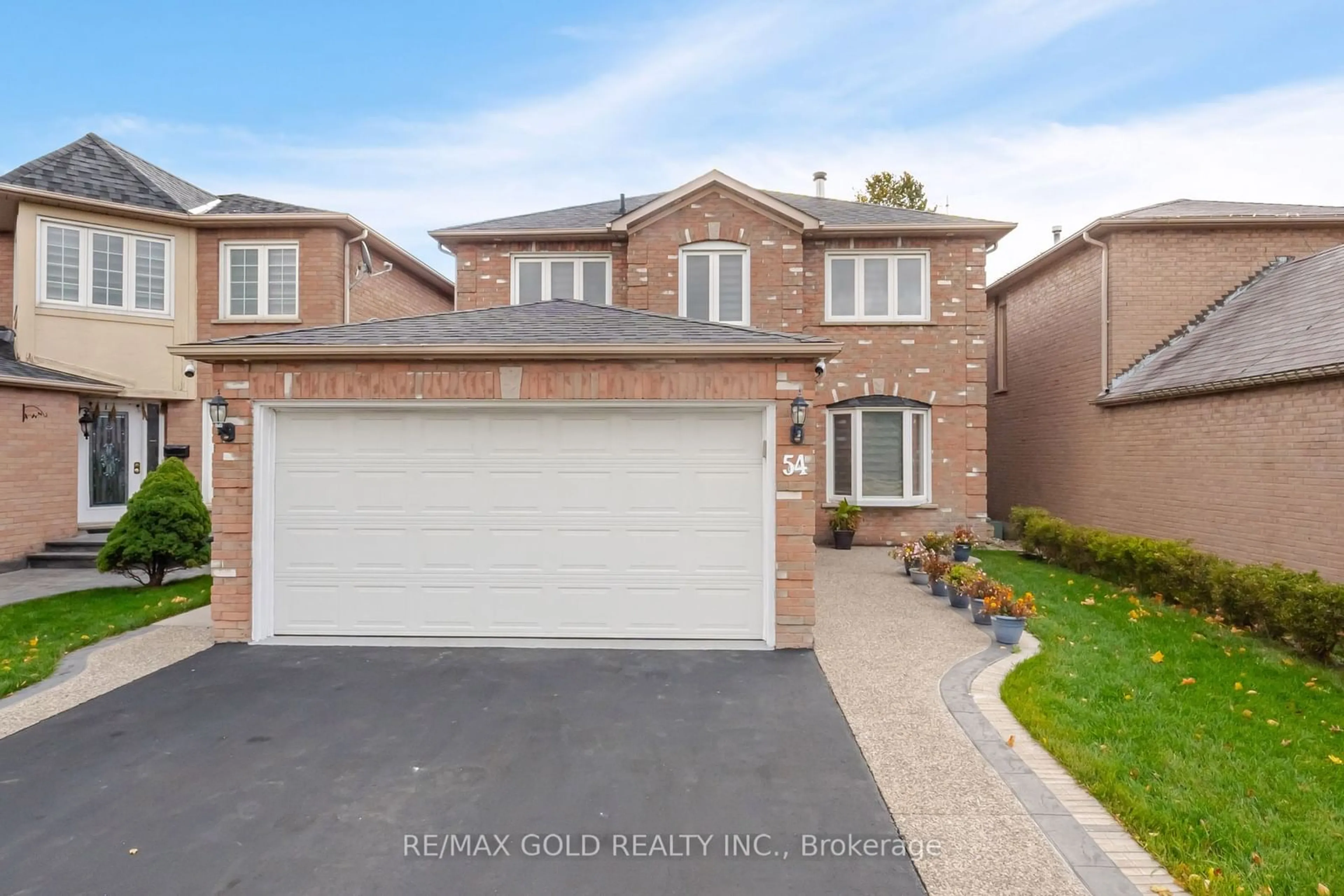 Frontside or backside of a home, the street view for 54 Novella Pl, Brampton Ontario L6S 5X1