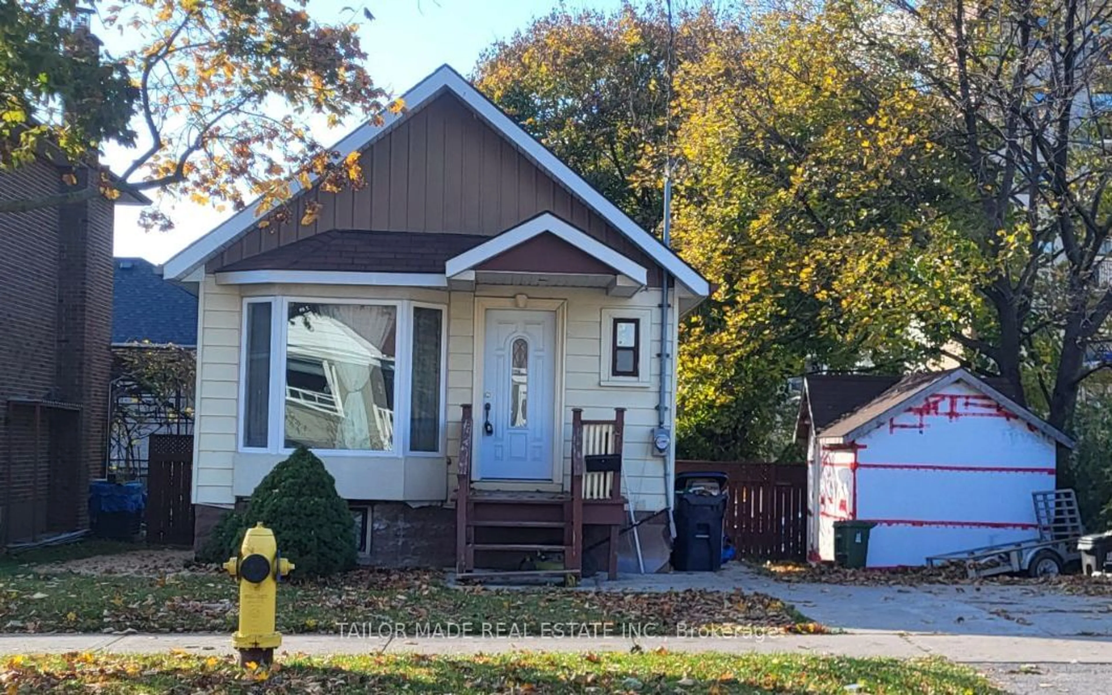 Frontside or backside of a home, cottage for 36 Ridge Rd, Toronto Ontario M3M 1C7