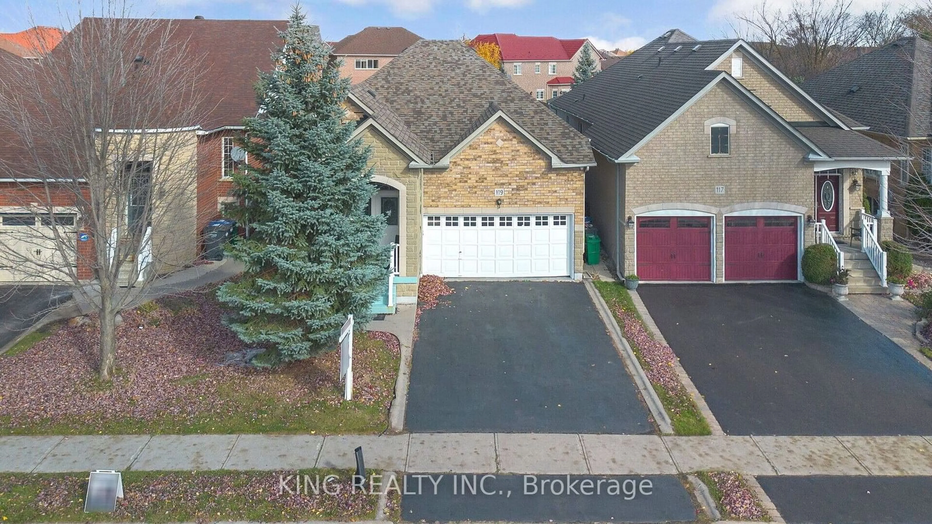 Frontside or backside of a home, the street view for 119 Edenbrook Hill Dr, Brampton Ontario L7A 2R2