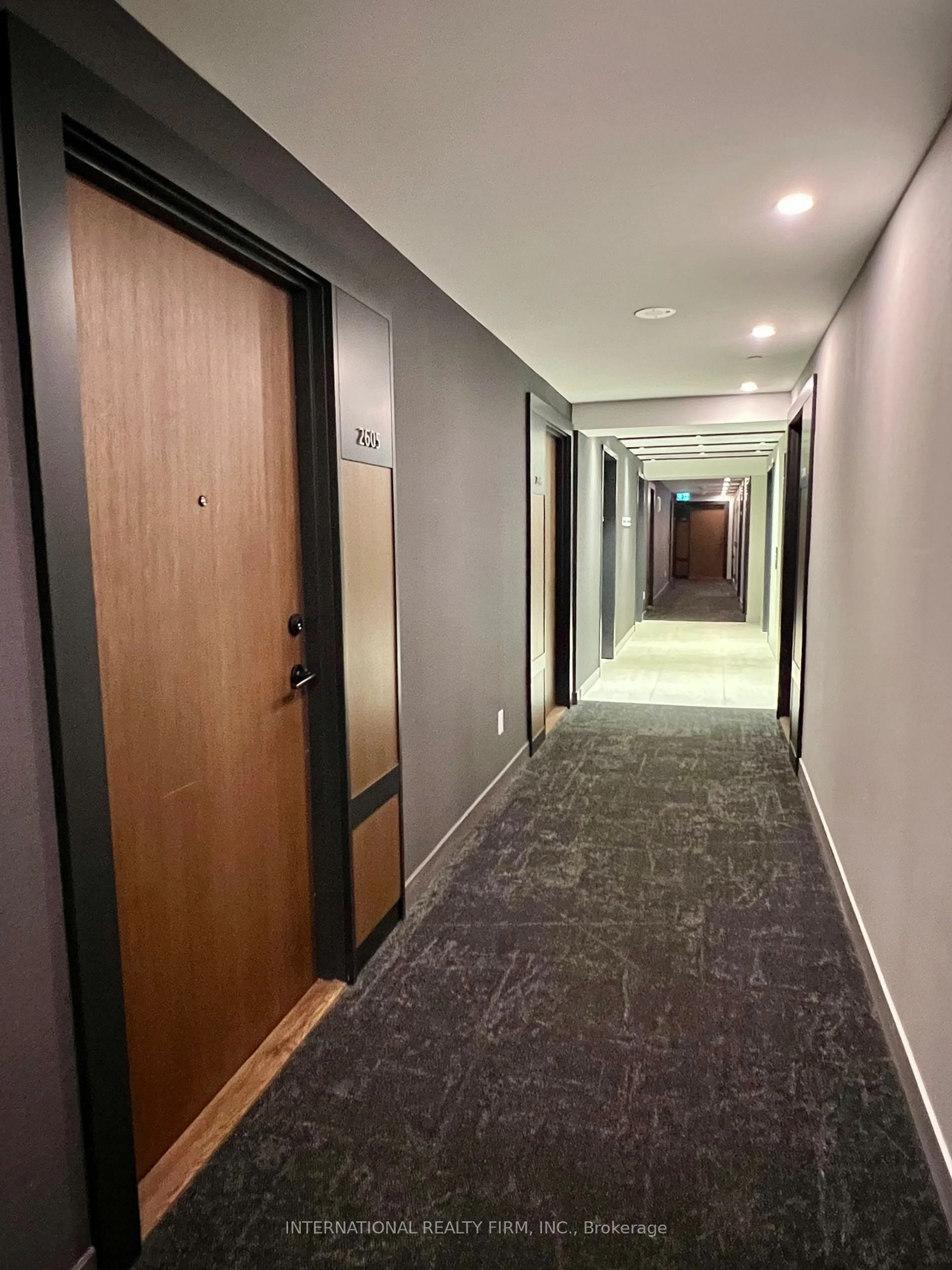 Indoor foyer, unknown floor for 4065 Confederation Pkwy #2605, Mississauga Ontario L5B 0L4