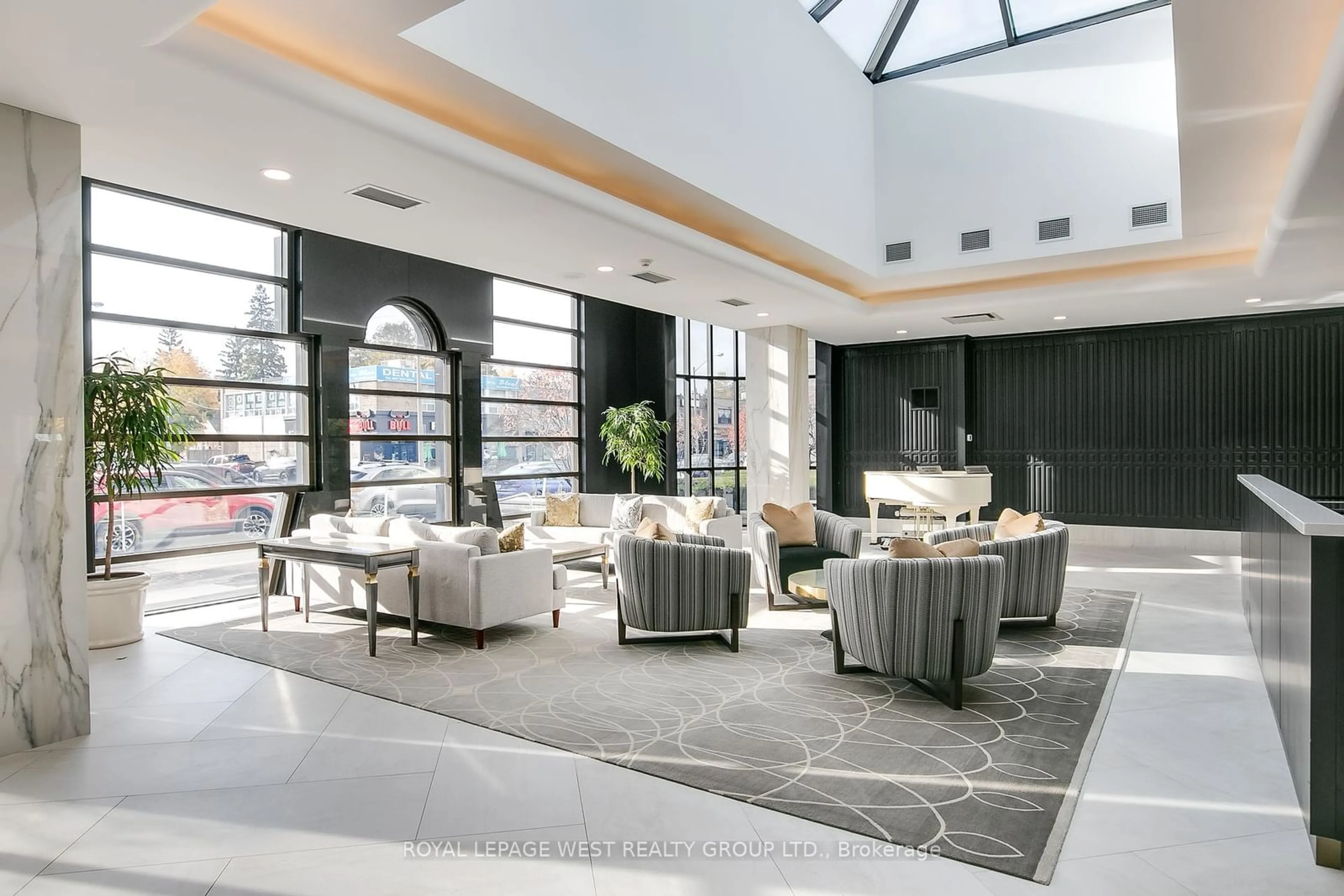 Indoor lobby, ceramic floors for 1 Aberfoyle Crescent St #402, Toronto Ontario M8X 2X8