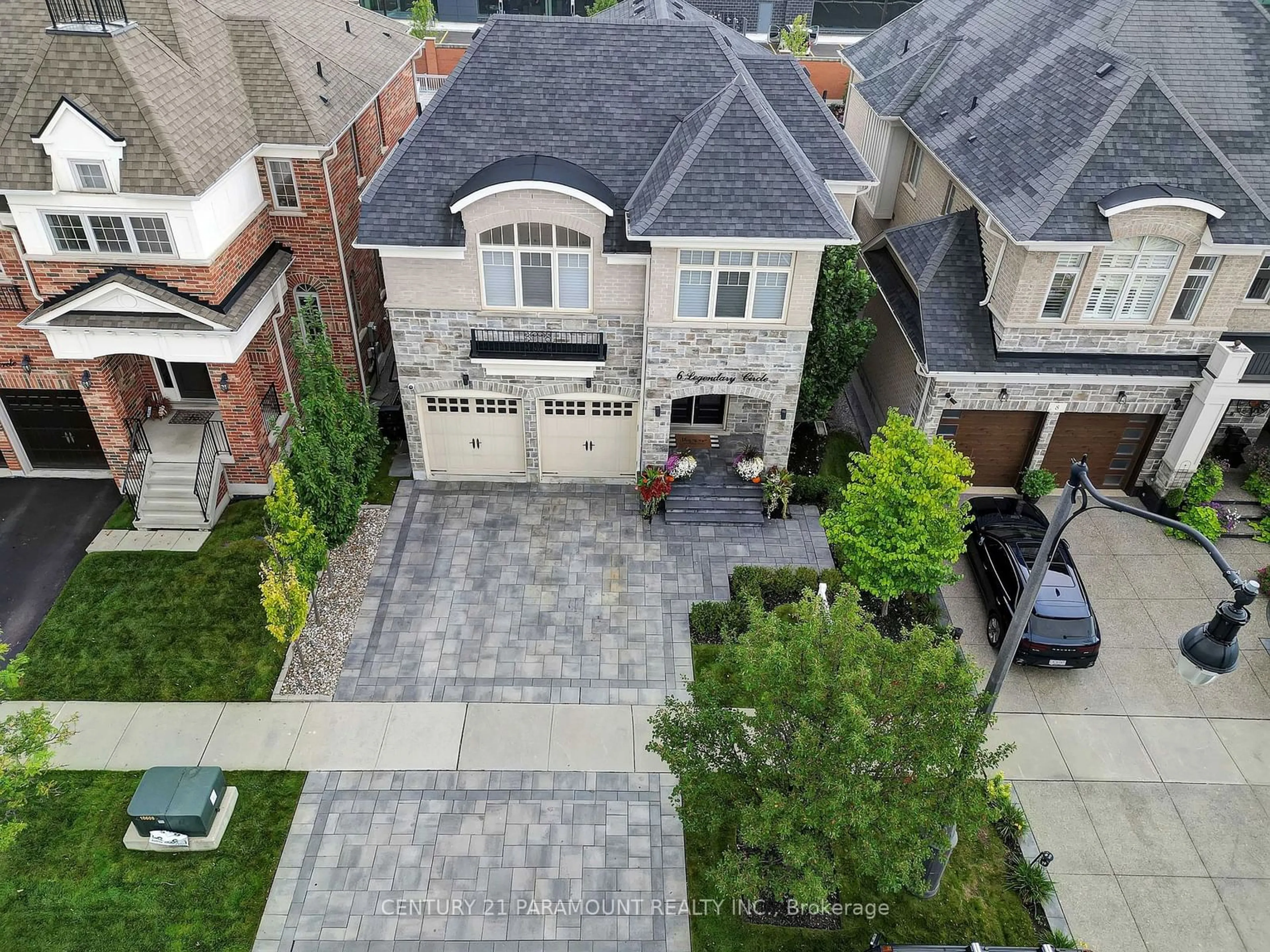 Frontside or backside of a home, the street view for 6 Legendary Circ, Brampton Ontario L6Y 0R9