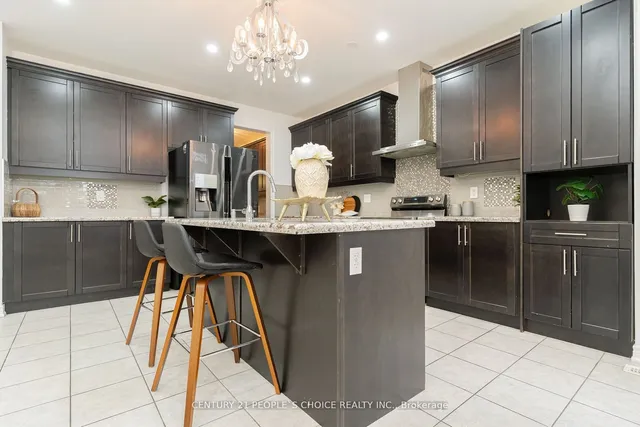 Additional property image - 203 Allegro Dr